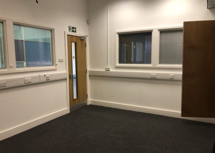 64 Cotmandean Cresc Orpington BR5 2RG (32)